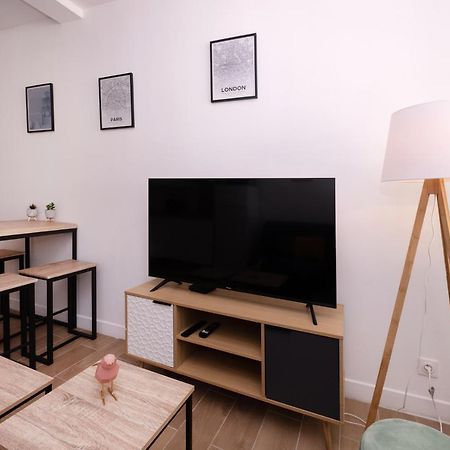 Le Nostradamus - Magnifique Appartement Cours Principal Plein Centre Avec Parking Salon-de-Provence Zewnętrze zdjęcie
