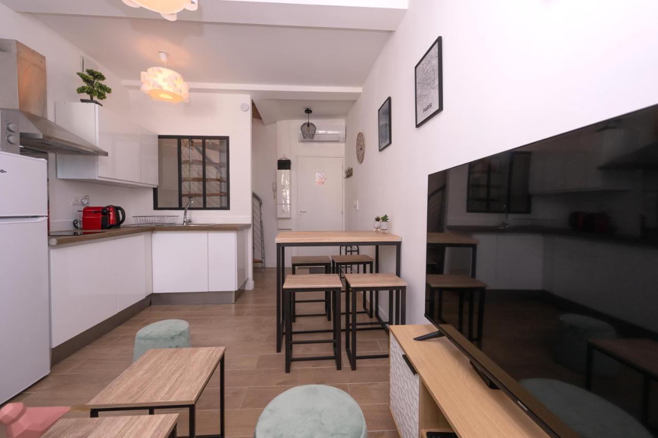 Le Nostradamus - Magnifique Appartement Cours Principal Plein Centre Avec Parking Salon-de-Provence Zewnętrze zdjęcie