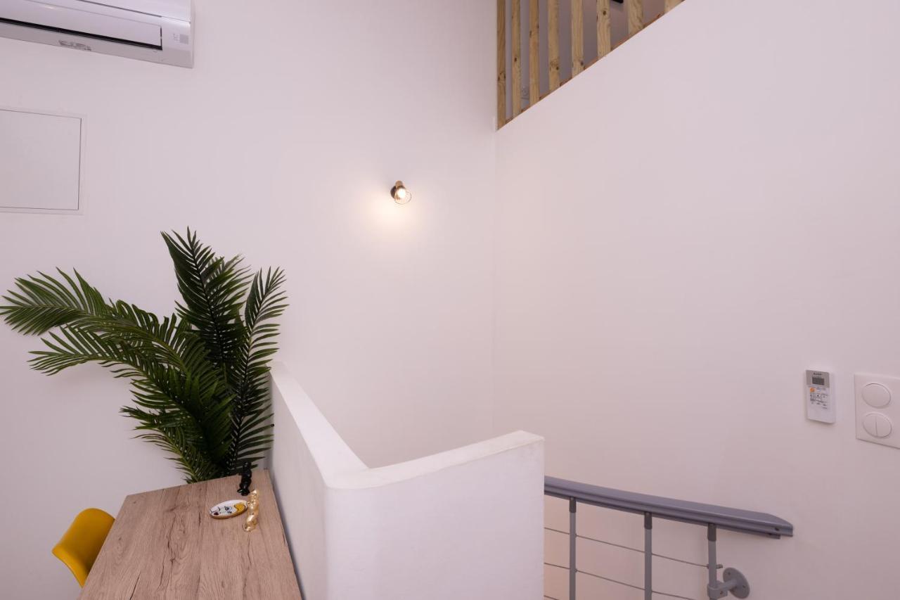 Le Nostradamus - Magnifique Appartement Cours Principal Plein Centre Avec Parking Salon-de-Provence Zewnętrze zdjęcie